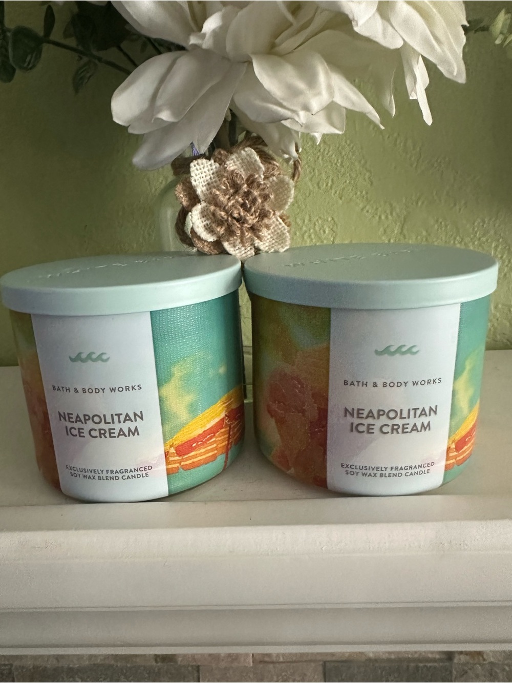 Bath & Body Works Neapolitan Ice Cream bundle Candle - Mint Lid